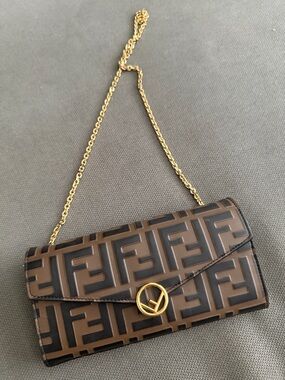 Fendi. Continental with Chain.